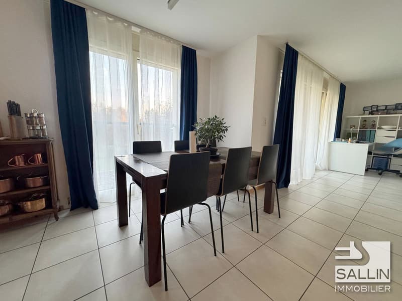 Spacieux appartement de 4½ pièces au   rez-supérieur avec 1 place int. (4)