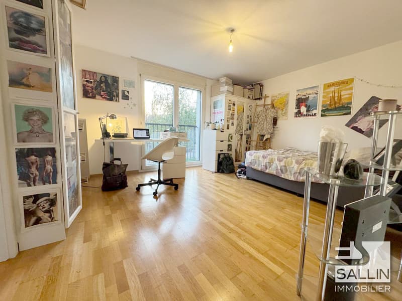 Spacieux appartement de 4½ pièces au   rez-supérieur avec 1 place int. (5)