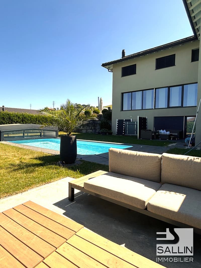 Propriété de haut standing avec piscine et appartement de 2½ pièces (9)