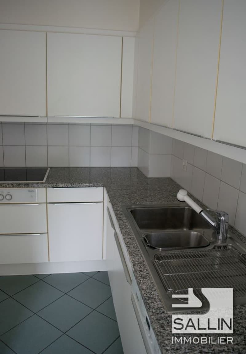 APPARTEMENT DE 4½ PIECES AVEC TERRASSE QUARTIER FAMILIAL DES DAILLES (4)