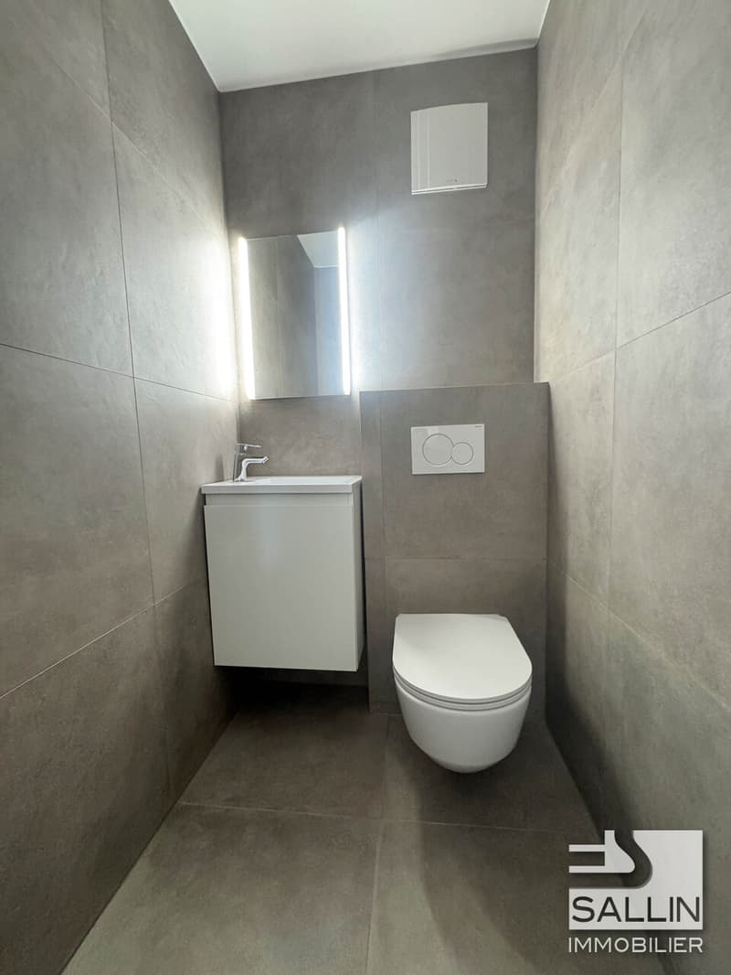 Appartement rénové de 3½ pièces en duplex, env. 90 m², avec 2 pl. ext. (9)