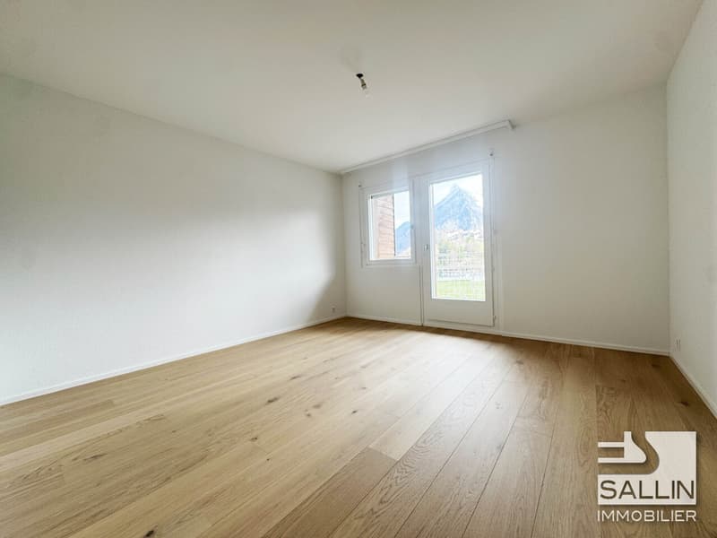 Appartement rénové de 3½ pièces en duplex, env. 90 m², avec 2 pl. ext. (6)