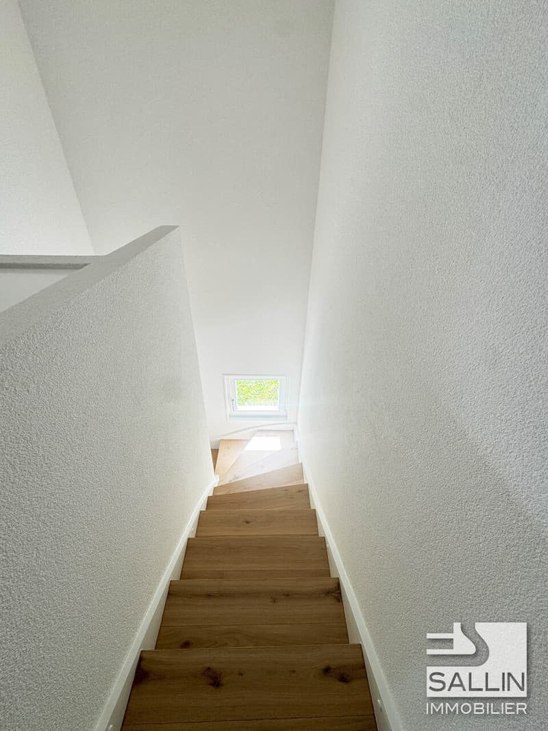 Appartement rénové de 3½ pièces en duplex, env. 90 m², avec 2 pl. ext. (5)