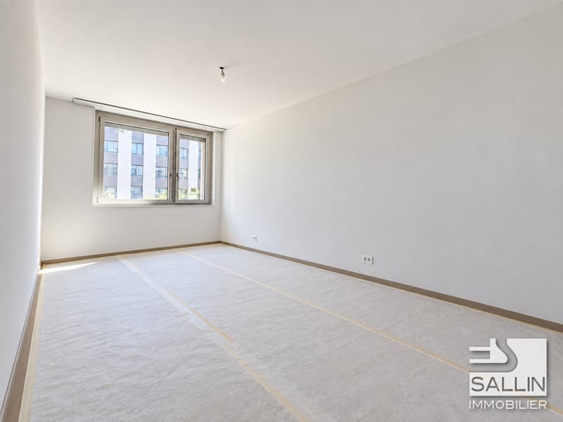 6 appartements neufs de 4½ pièces, avec parking, au centre ville (7)