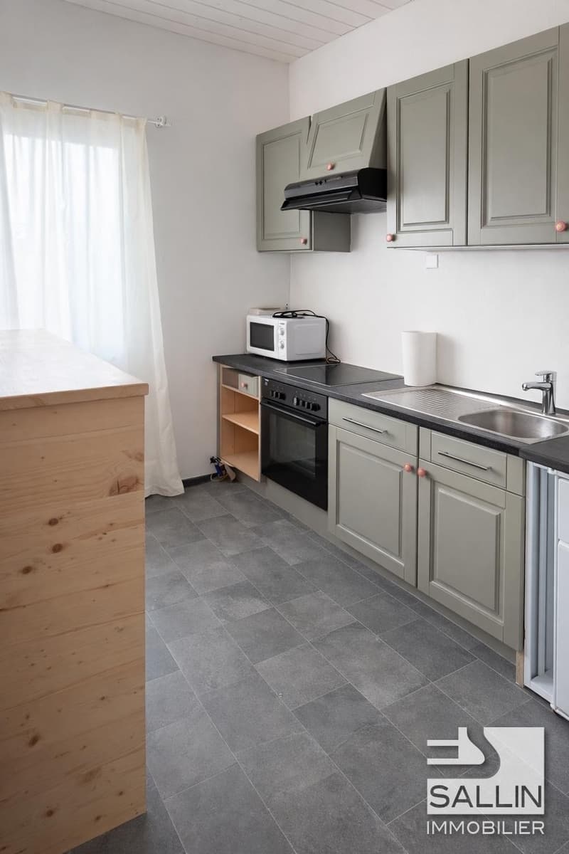 Halle industrielle d'env. 445 m² avec appartement de 5½ pièces (10)