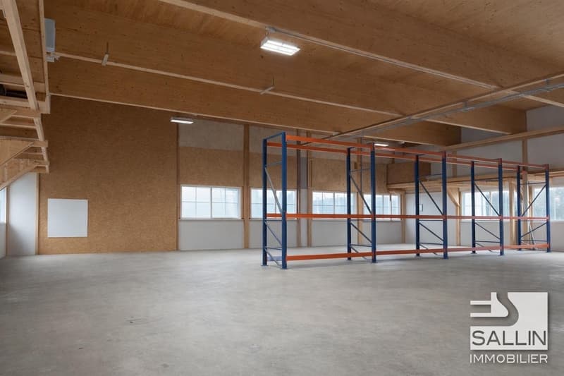 Halle industrielle d'env. 445 m² avec appartement de 5½ pièces (8)
