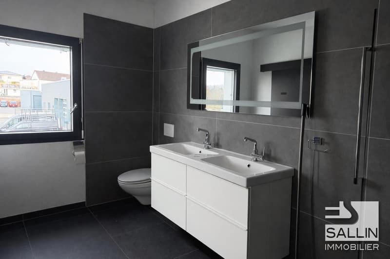 Halle industrielle d'env. 445 m² avec appartement de 5½ pièces (7)