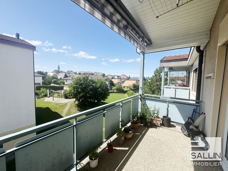 Spacieux appartement de 5 pièces au 3ème étage avec place intérieure (5)