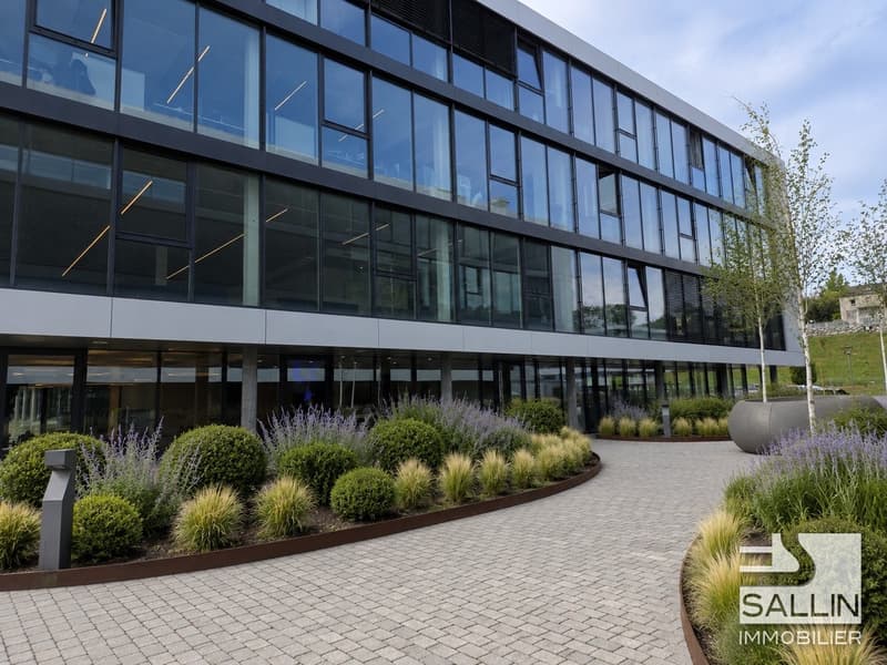 Surfaces admin. récentes de 55 à 340 m² situées au rez & 1er étage (9)