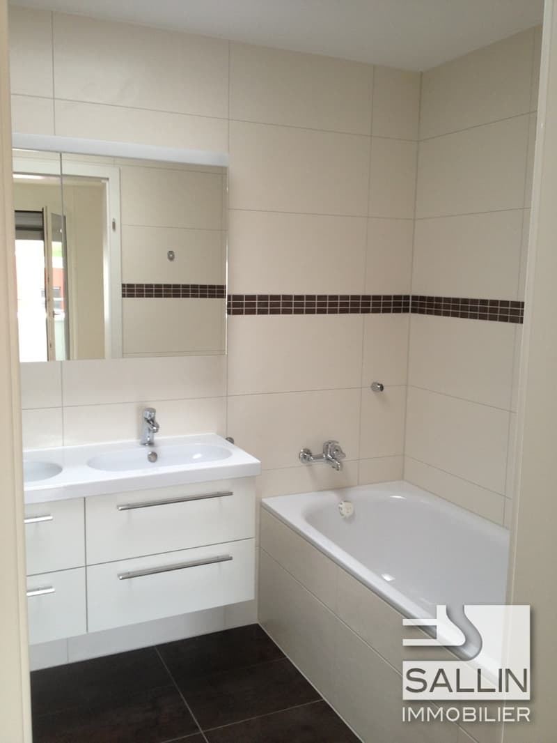 APPARTEMENT MODERNE DE 3½ PIECES (3)