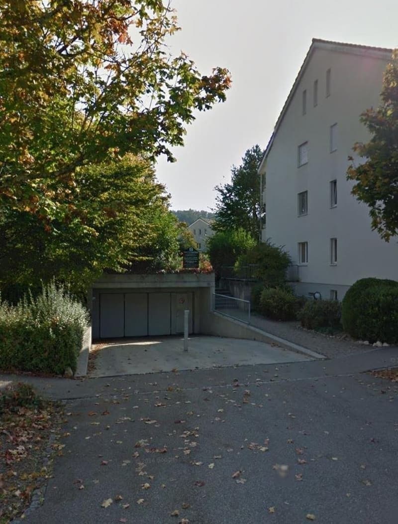 Einstellhalleneinfahrt