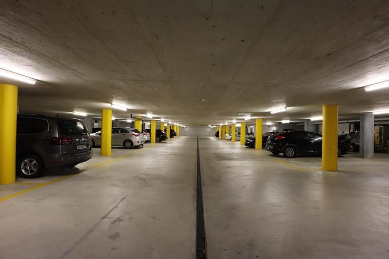 Einstellhalle