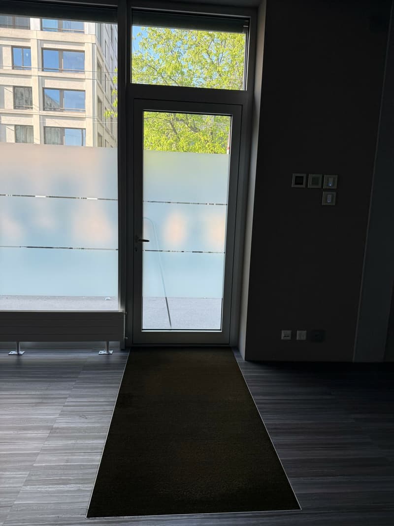 F_Büro_Seiteneingang_Nr.16b_EG.jpg