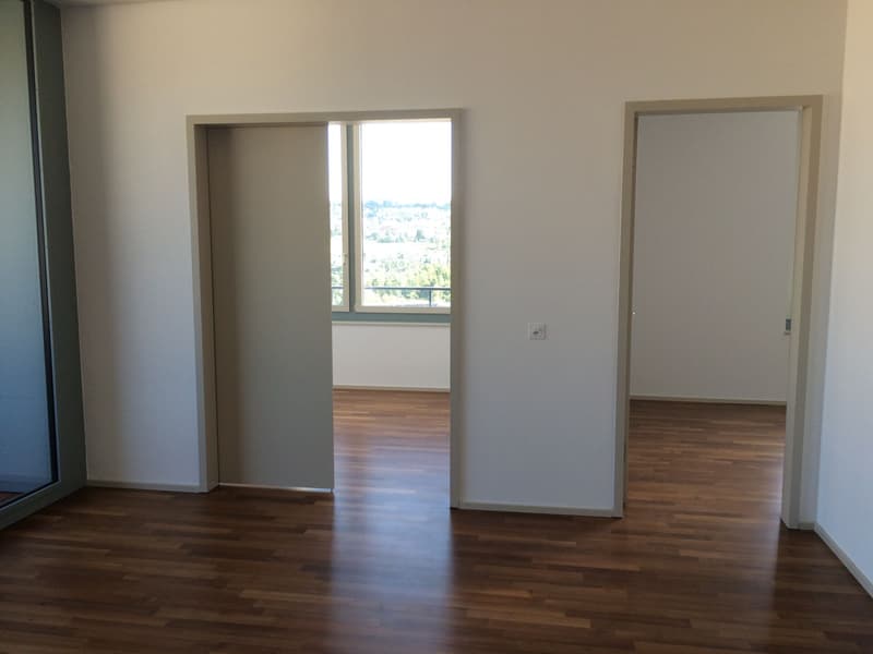 80516-O3.141-WohnenZimmer 2 und 3.JPG