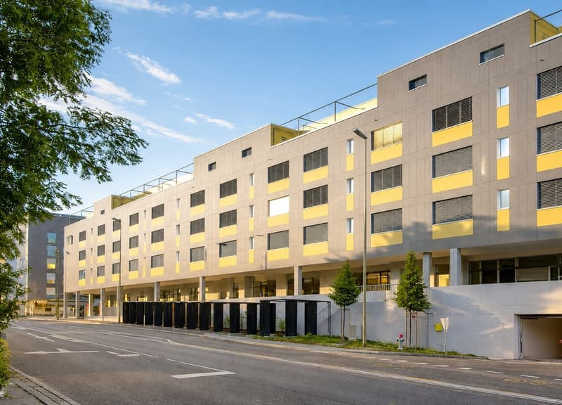 Moderne Gewerbefläche / Studio an Toplage in Dübendorf zu vermieten! (1)