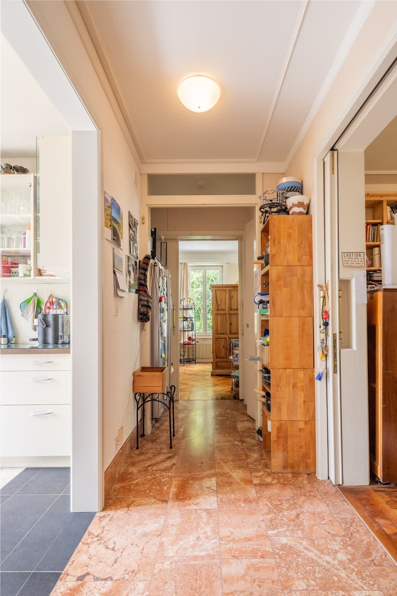 350 m² Privatgarten mitten in Zürich Gartenwohnung mit einzigartigem Charakter (6)