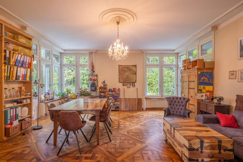 350 m² Privatgarten mitten in Zürich Gartenwohnung mit einzigartigem Charakter (3)