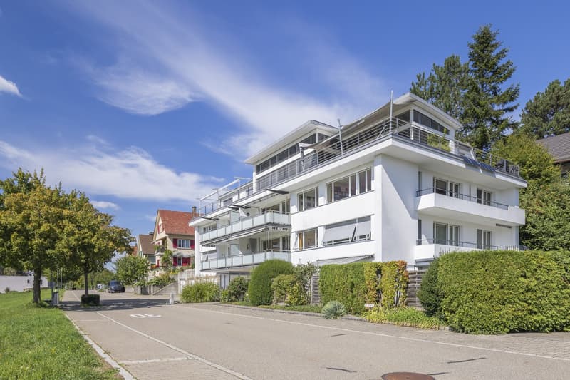 4.5-Zimmer-Eigentumswohnung in Pfäffikon ZH grosszügiges Wohnen mit Weitsicht und drei Balkonen (7)