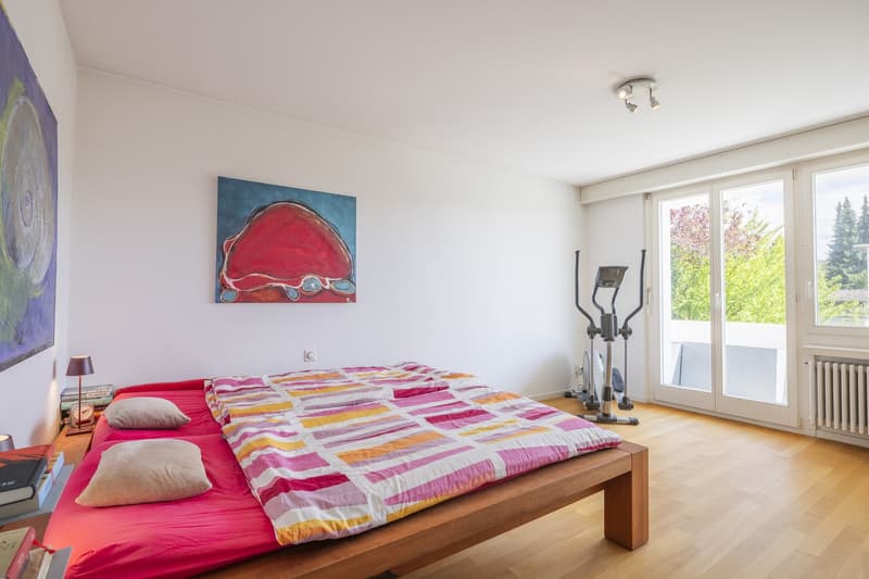 4.5-Zimmer-Eigentumswohnung in Pfäffikon ZH grosszügiges Wohnen mit Weitsicht und drei Balkonen (4)