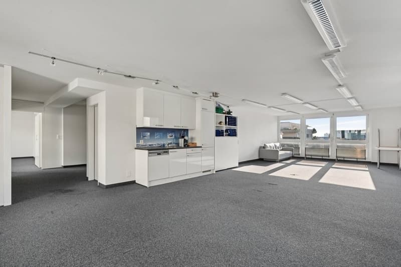 grosses Büro
