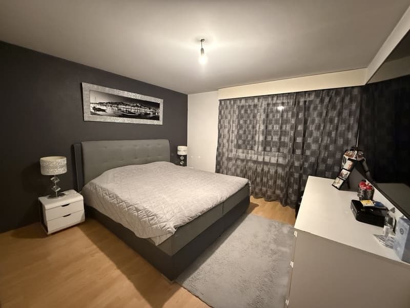 Grosses Schlafzimmer