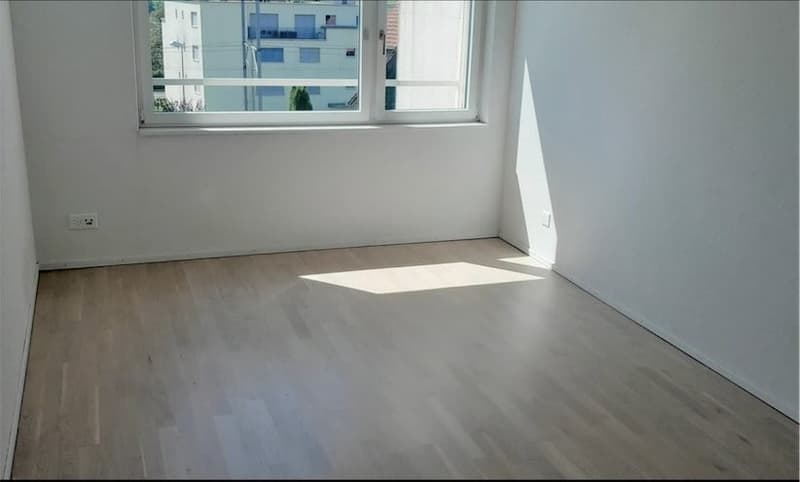 Zimmer_rechts.png