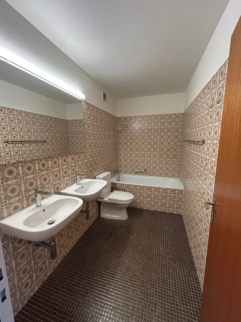 Attraktive 3.5-Zimmer-Wohnung mit 2 Balkonen Nähe Schützenmattpark (8)