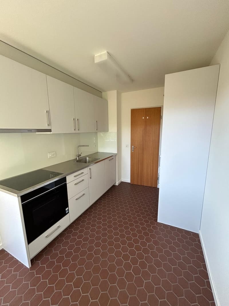 Attraktive 3.5-Zimmer-Wohnung mit 2 Balkonen Nähe Schützenmattpark (2)