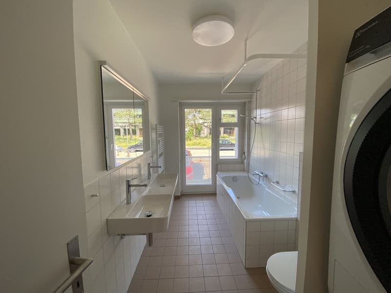 Badezimmer mit Waschturm