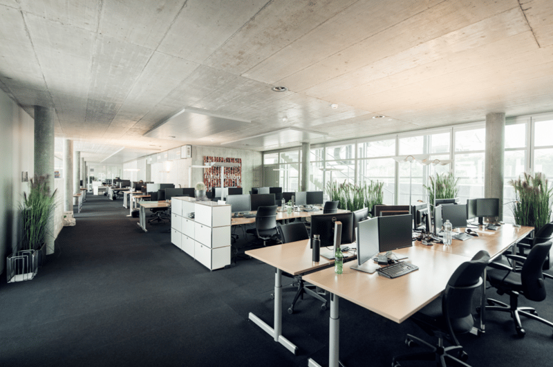 Espaces de bureau représentatifs avec extras particuliers (6)