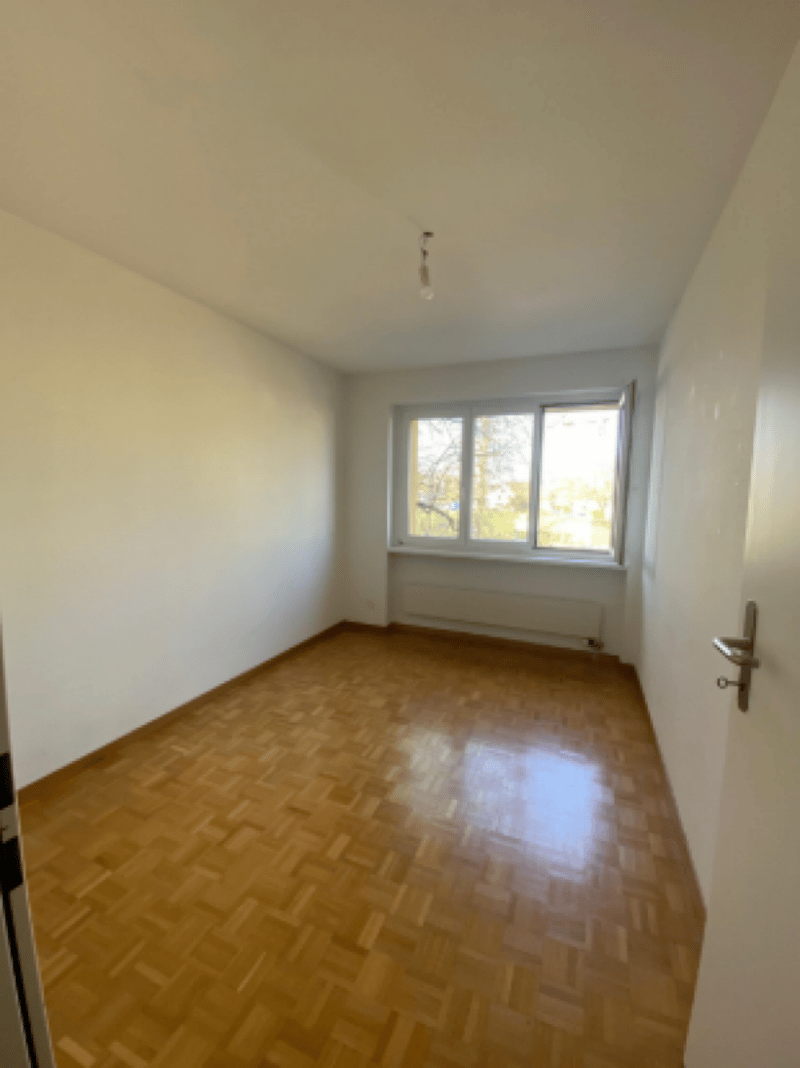 Helle und freundliche 2-Zimmer-Wohnung in West-Oerlikon (3)