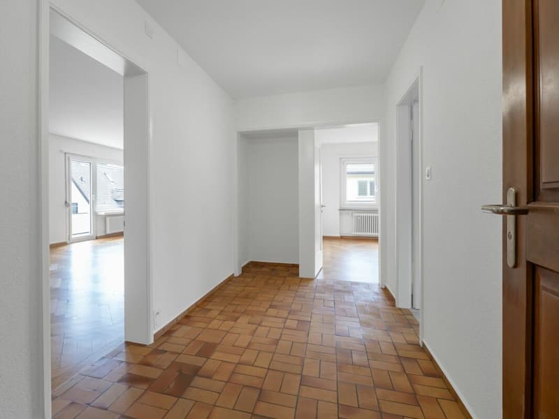 Frisch sanierte 4-Zimmer-Wohnung im Kreis 6 (4)