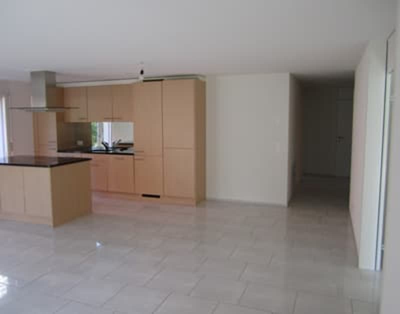 Attraktive 4-Zimmerwohnung in ruhigem Wohnquartier (6)