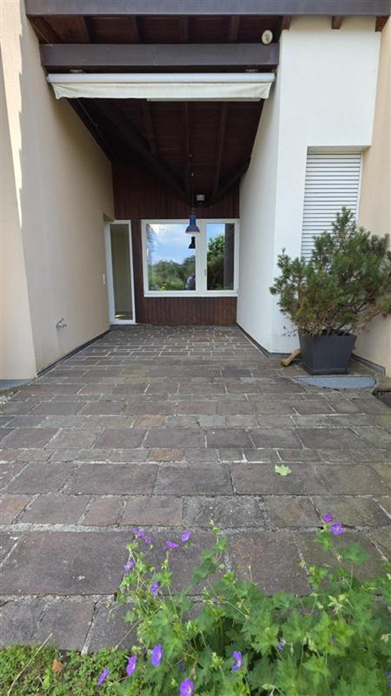 Ein Zuhause für alle, die grosszügiges Wohnen und eine privilegierte Lage schätzen. (11)