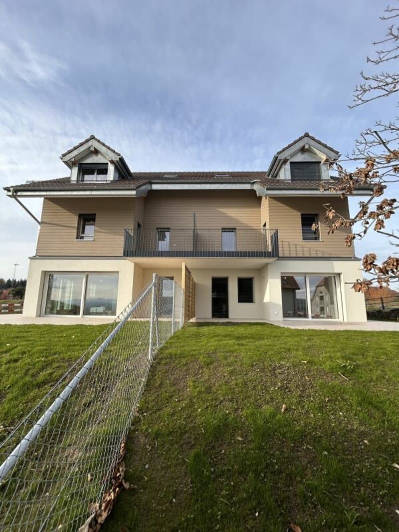Villa jumelle 5.5 pièces à Cronay (2)