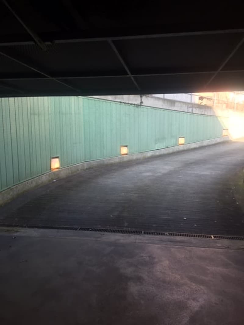 Tiefgaragen- Parkplatz (3)