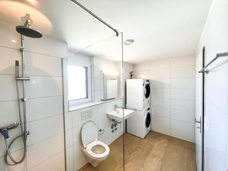 Moderne 2.5-Zimmer-Wohnung mit Balkon in Amriswil (2)