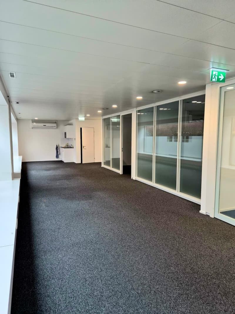 Ausgebaute Fläche 112m2 am Puls von Kloten! (2)