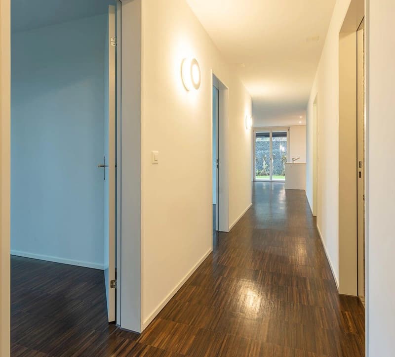 Moderne 3.5 Zimmerwohnung im EG (3)