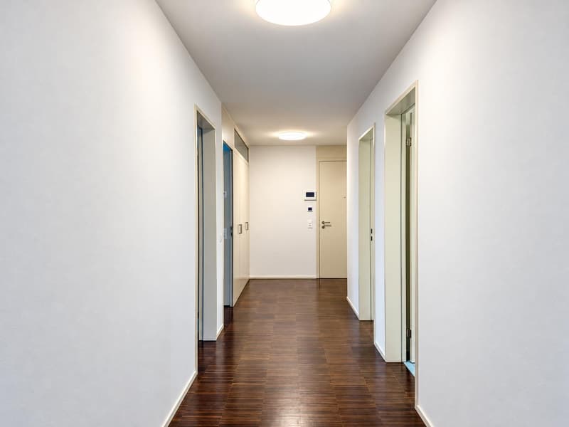 Grosszügige 3.5-Zimmer-Wohnung mit hochwertigem Ausbaustandard in Kloten (11)