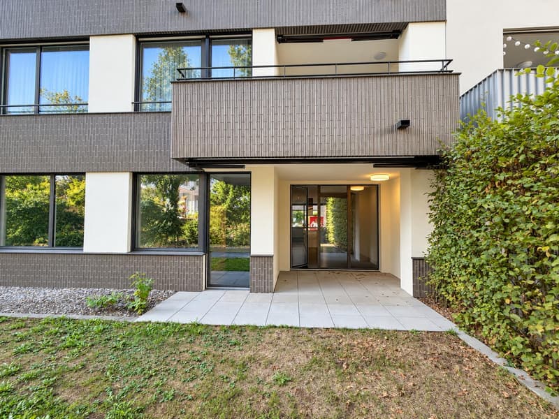Grosszügige 3.5-Zimmer-Wohnung mit hochwertigem Ausbaustandard in Kloten (5)