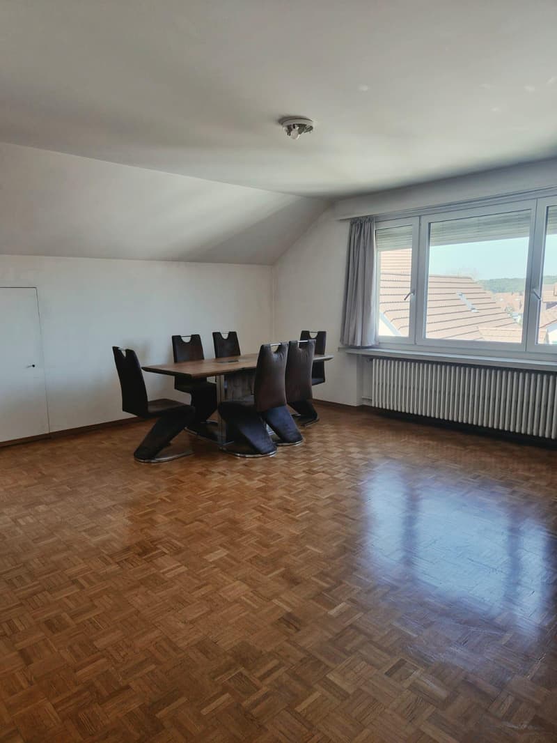 Günstige 1.5-Zimmerwohnung in Neerach (2)