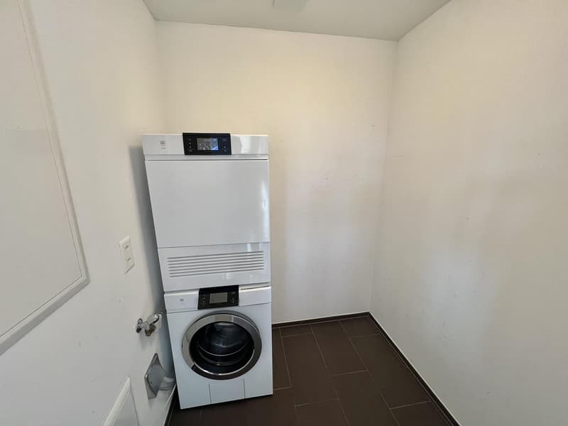 Grosszügige 4.5 Zimmerwohnung in Bülach (7)