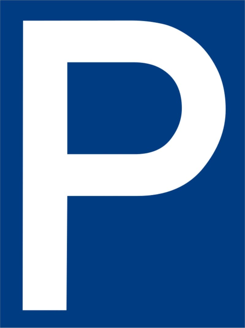 Aussenparkplatz an zentraler Lage (1)