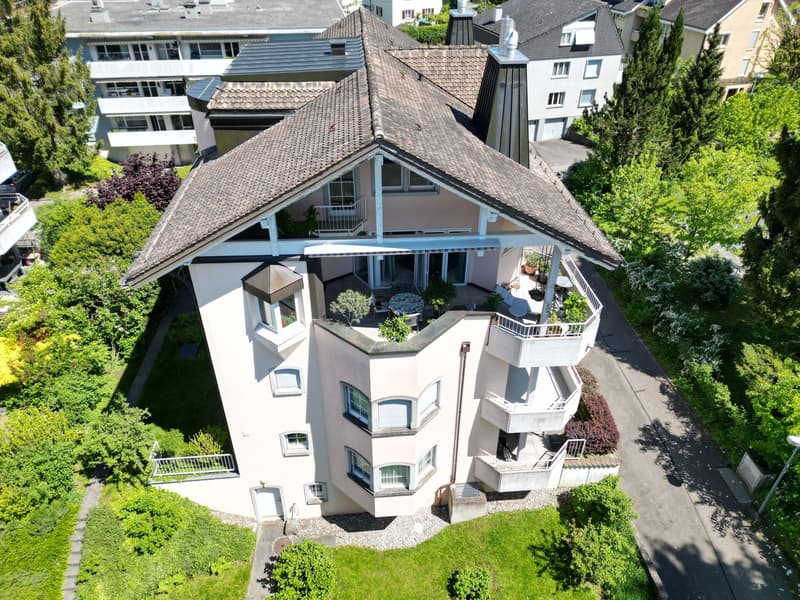 2.5-Zimmer-Maisonette-Dachwohnung an zentrumsnaher Wohnlage (1)