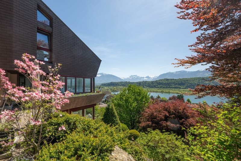 Maisonette-Wohnung mit atemberaubender Seesicht und Panoramablick (1)