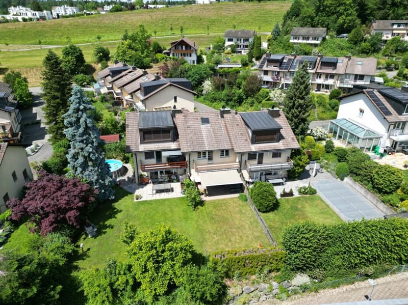 6.5-Zimmer-Reihenmittelhaus an bevorzugter Wohnlage (1)