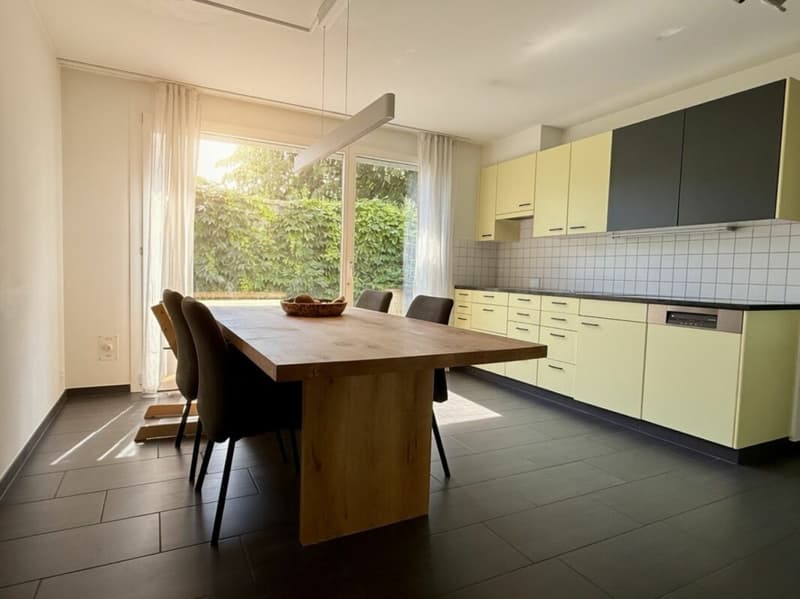 Exklusive 4.5-Zimmer-Gartenmaisonettewohnung mit Zusatzräumlichkeiten (2)