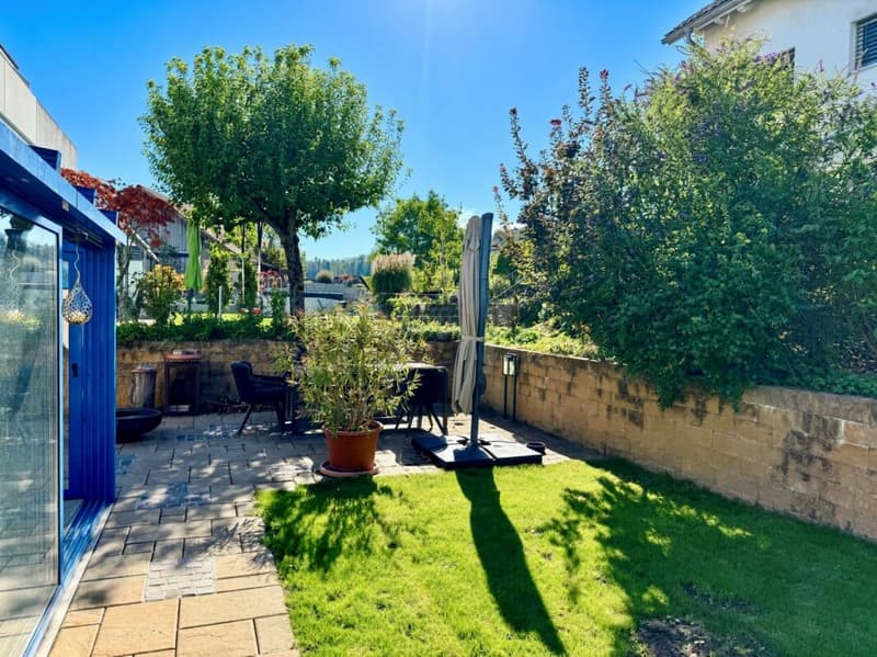 Grosszügiges 6.5-Zimmer-Doppeleinfamilienhaus mit Wintergarten an ruhiger und sonniger Wohnlage (8)