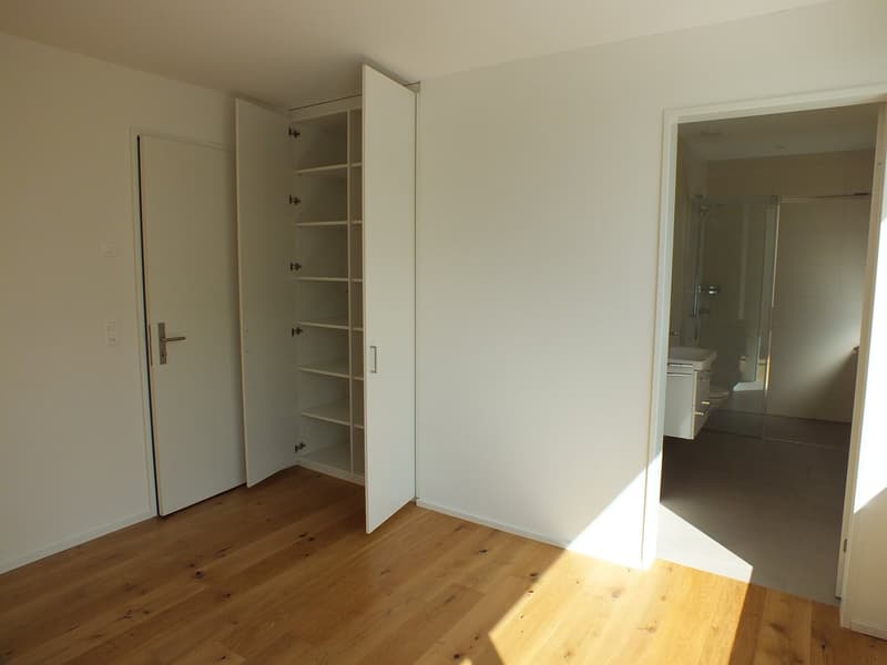 Attraktive Minergie-Wohnung mit grosser Loggia (4)